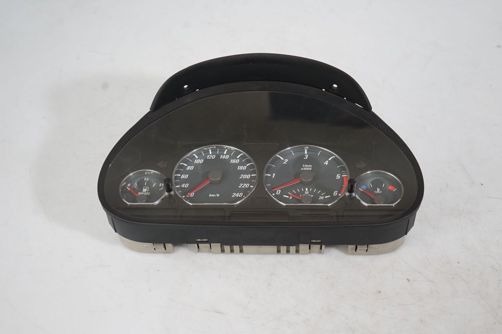 Speedometer (instrument cluster)