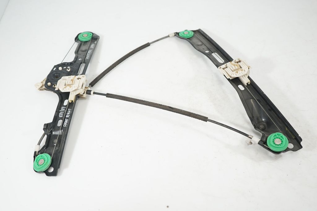 Front door window regulator with motor (4)