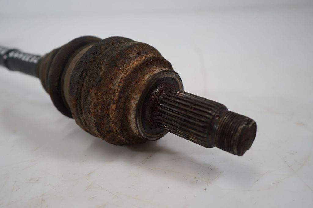 Rear driveshaft (4)