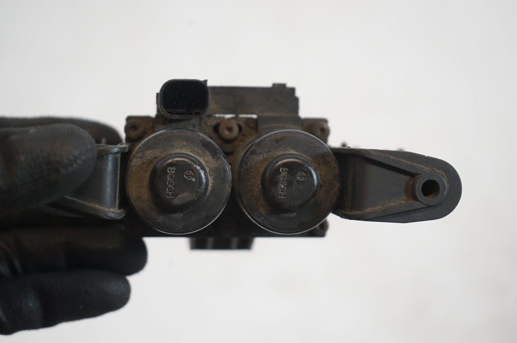 Coolant heater control valve (8)