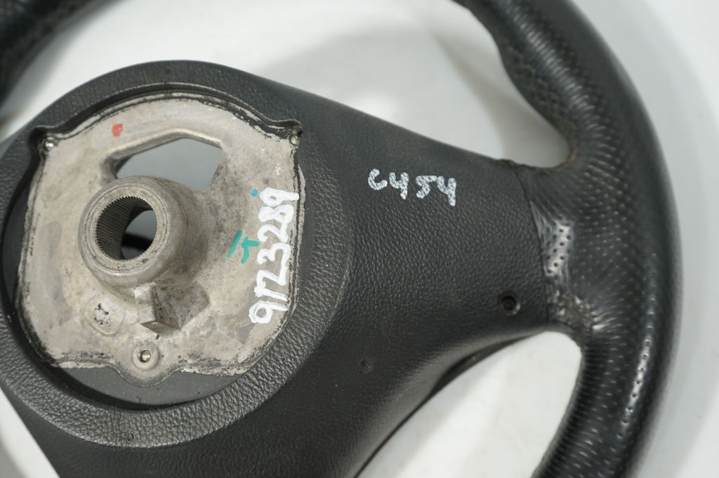 Steering wheel (8)