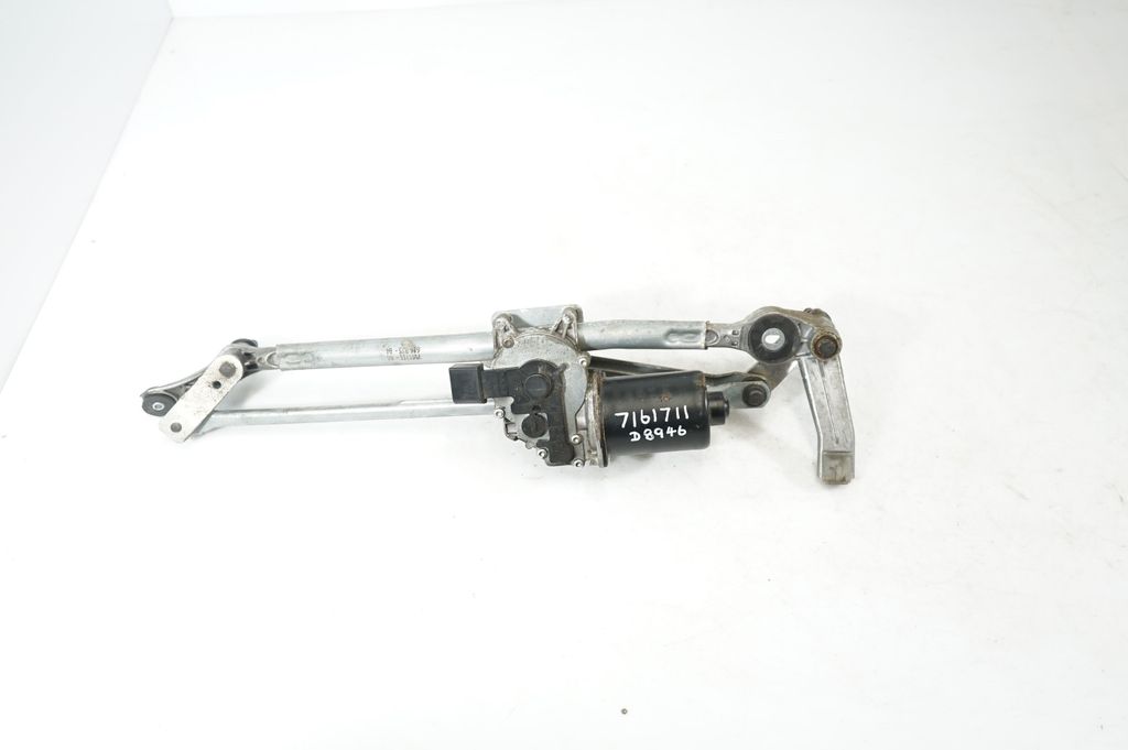 Front wiper linkage and motor