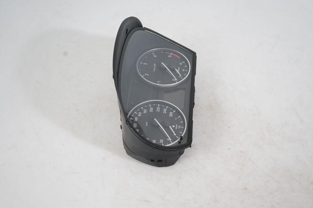 Speedometer (instrument cluster) (4)