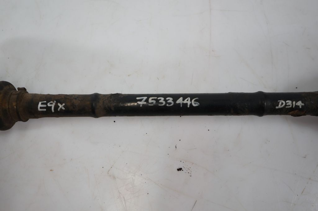 Rear driveshaft (8)