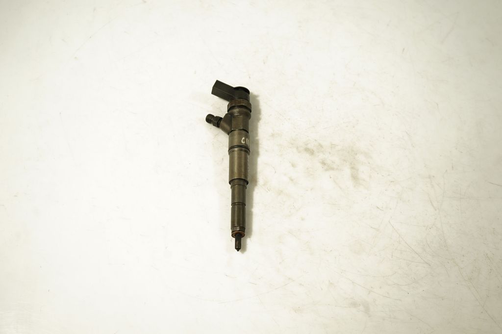Fuel injector (5)