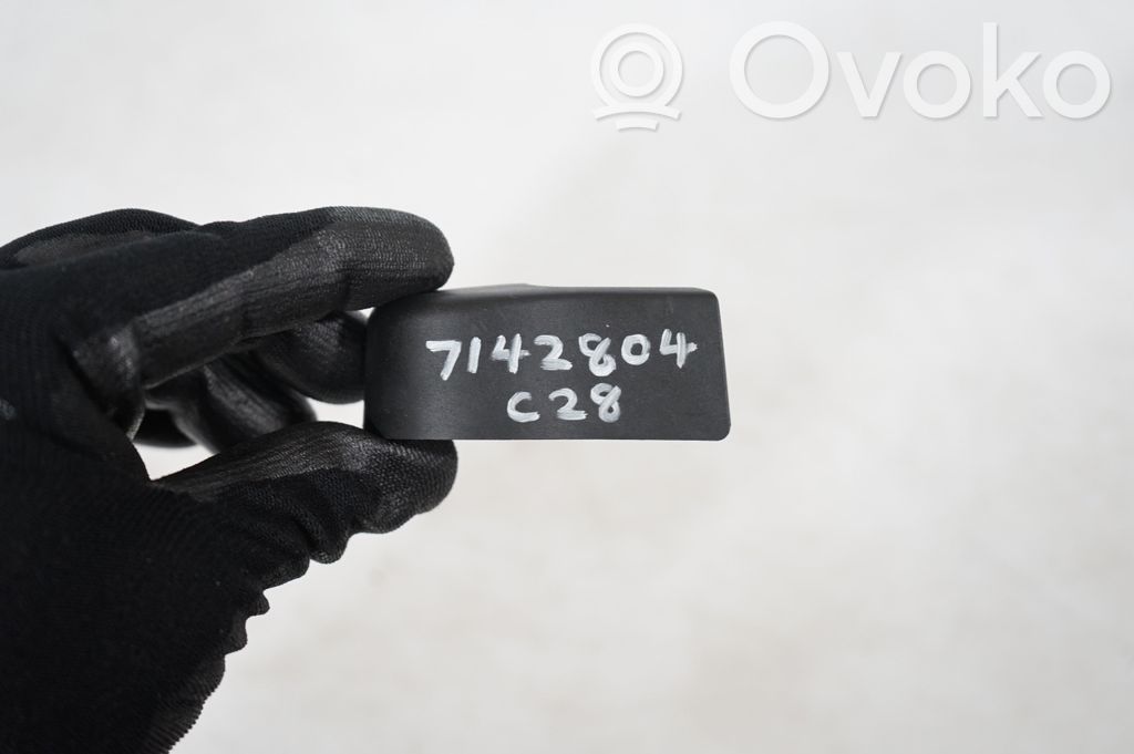 Rear wiper blade (7)