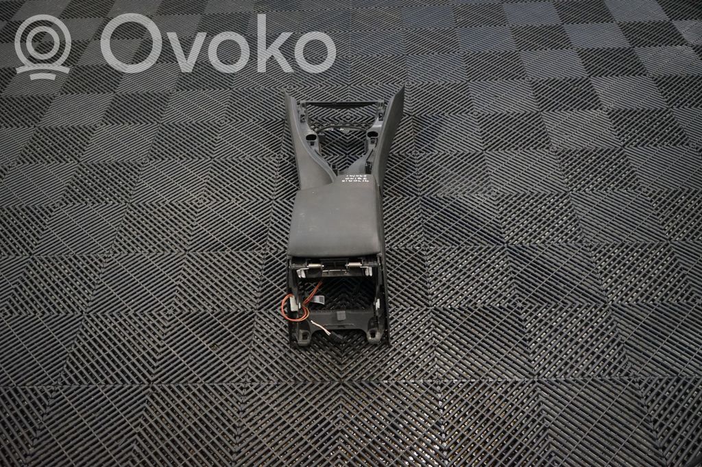 Center console (3)