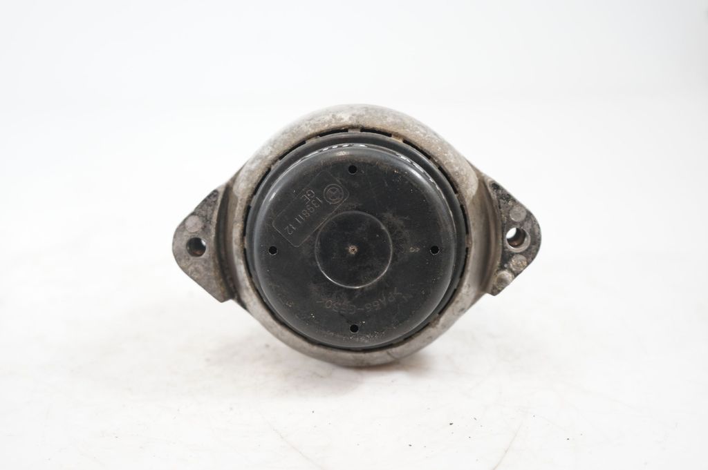 Engine mount bracket (6)