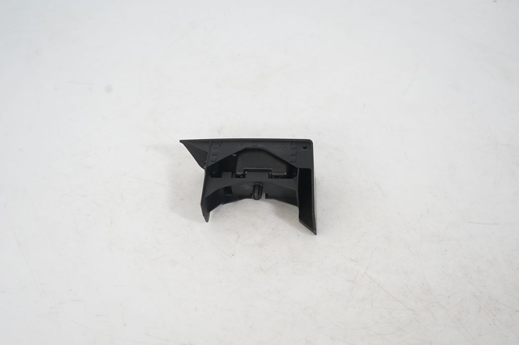 Rear door ashtray (3)