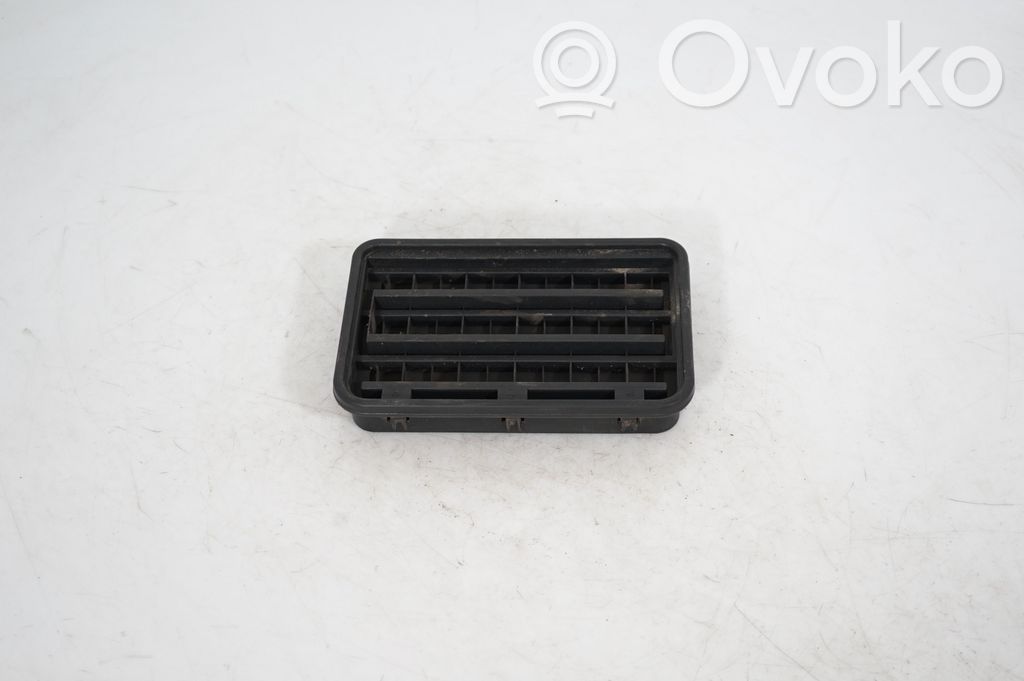 Quarter panel pressure vent (3)