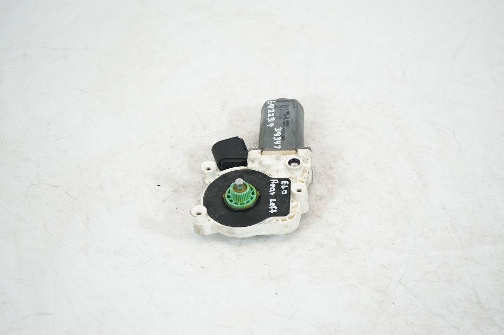 Rear door window regulator motor (2)
