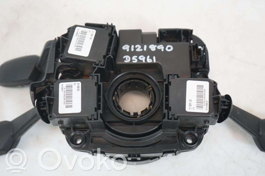 Wiper turn signal indicator stalk/switch (11)