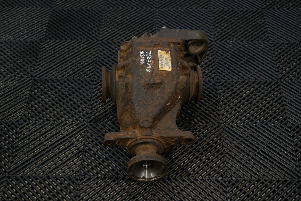 Rear differential (2)