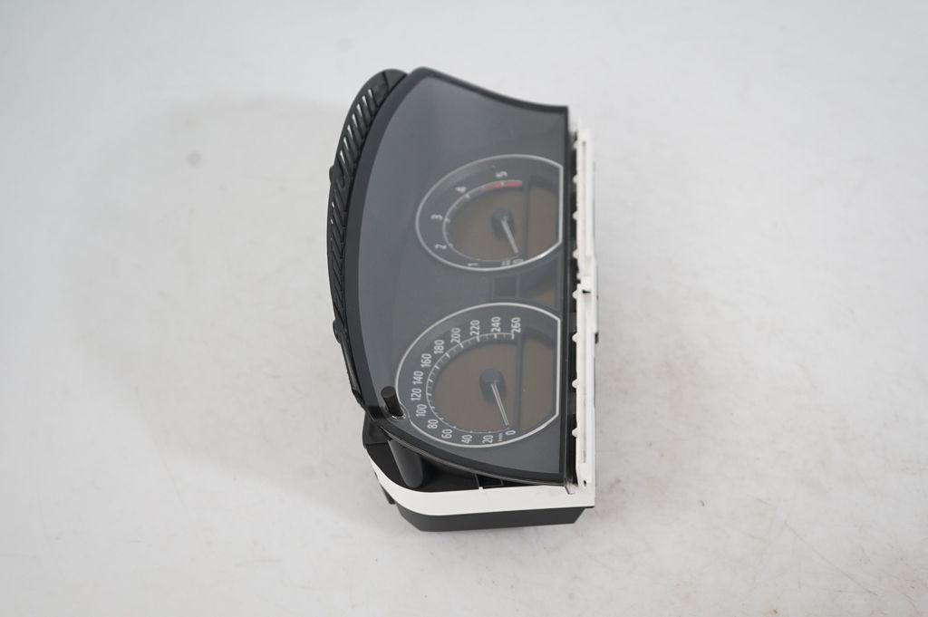 Speedometer (instrument cluster) (4)