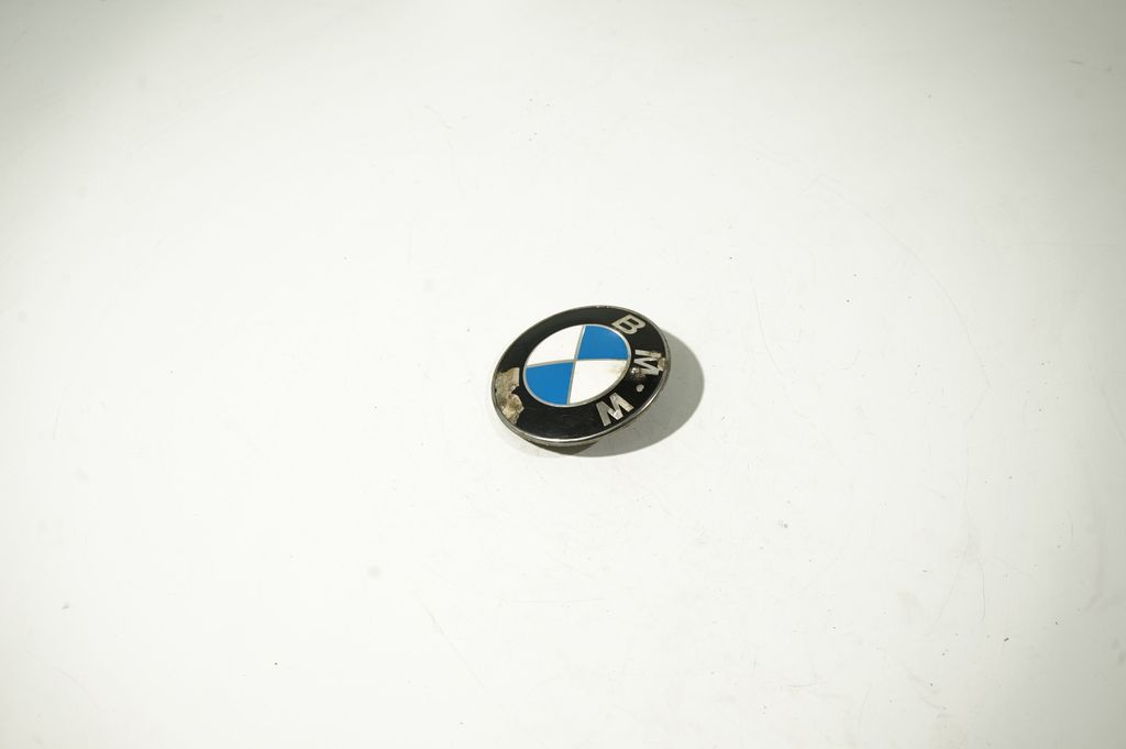 Manufacturer badge logo/emblem (2)
