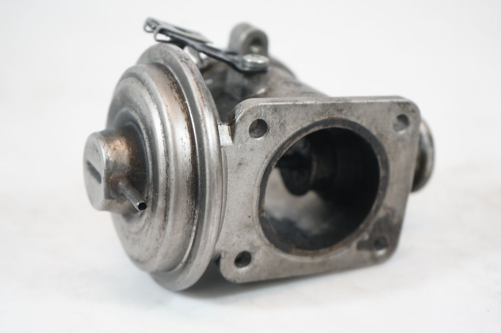 EGR valve (7)