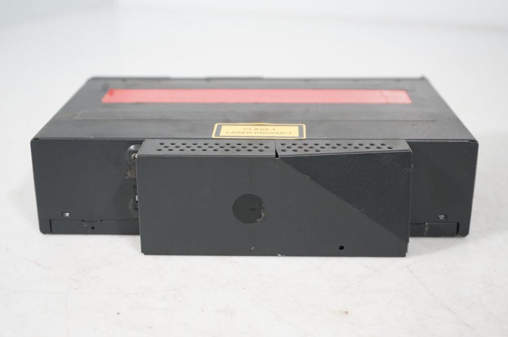 CD/DVD changer (8)