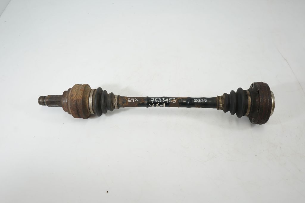 Rear driveshaft