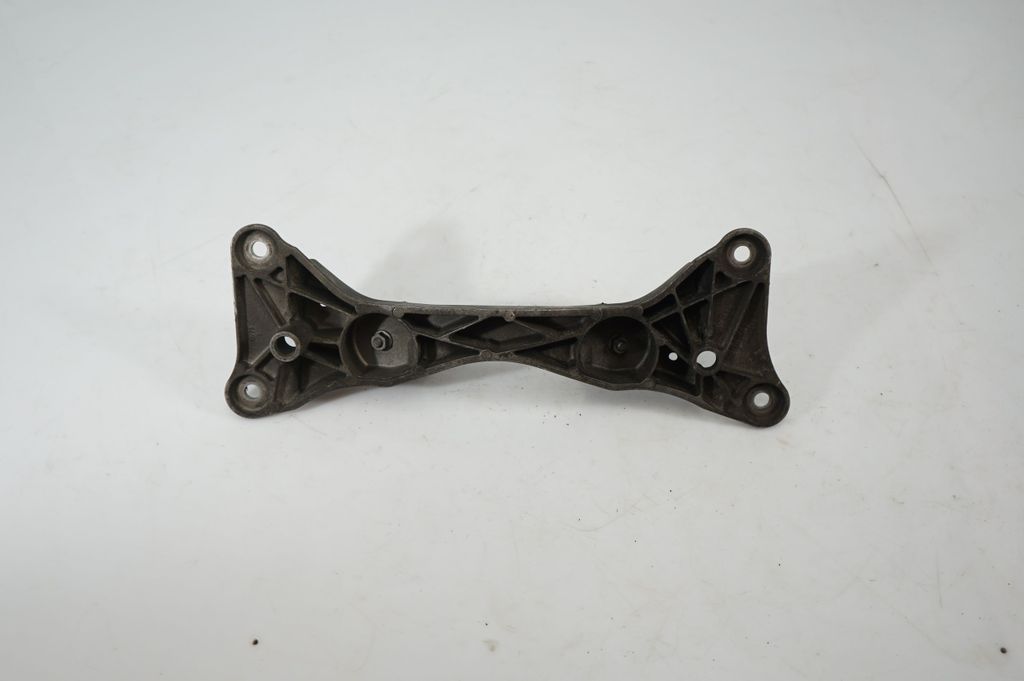 Gearbox mounting bracket (5)