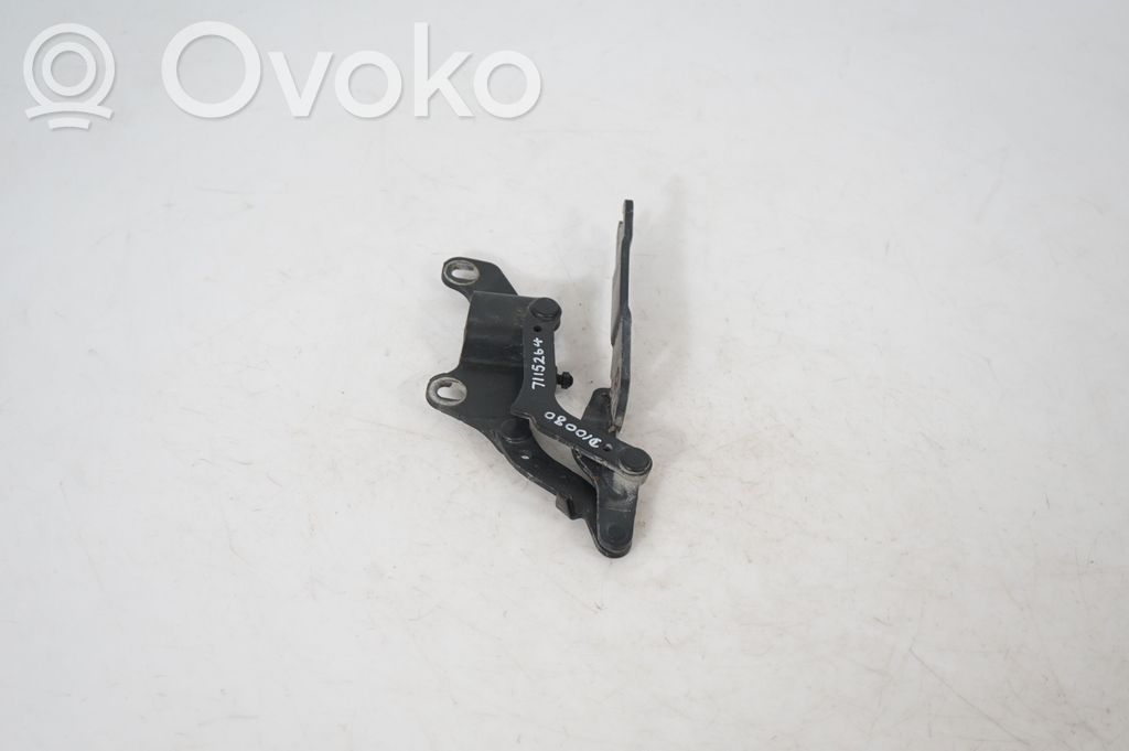 Engine bonnet/hood hinges (4)