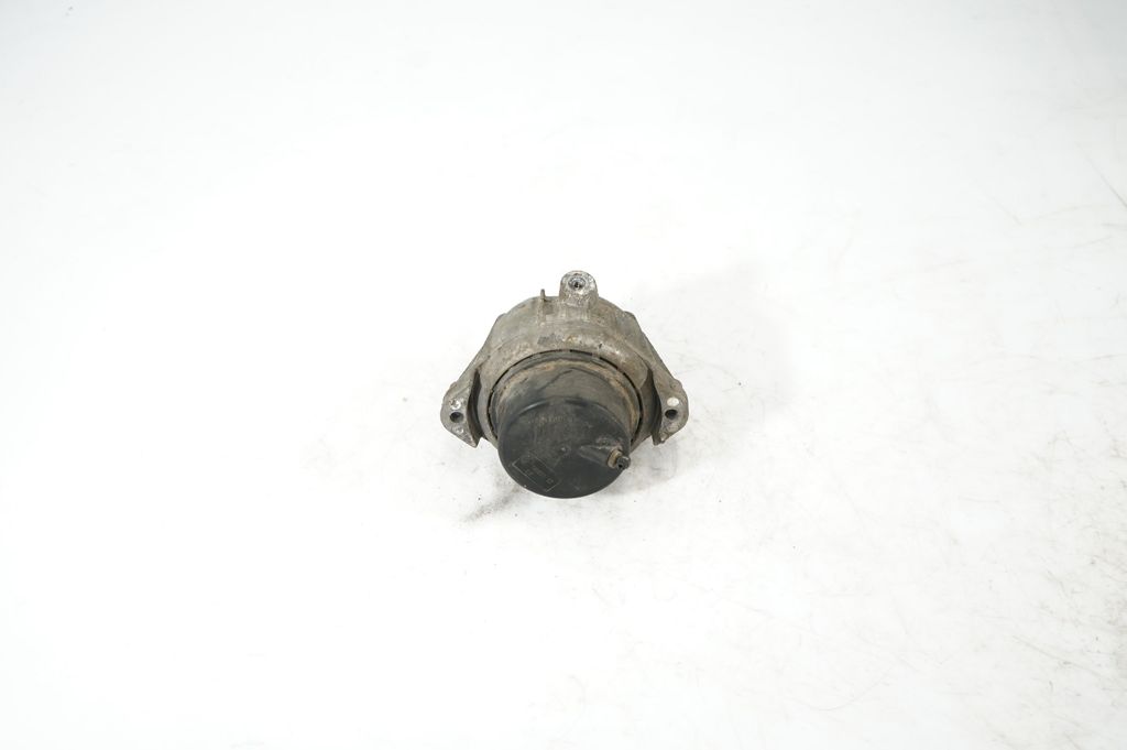 Engine mount bracket (3)