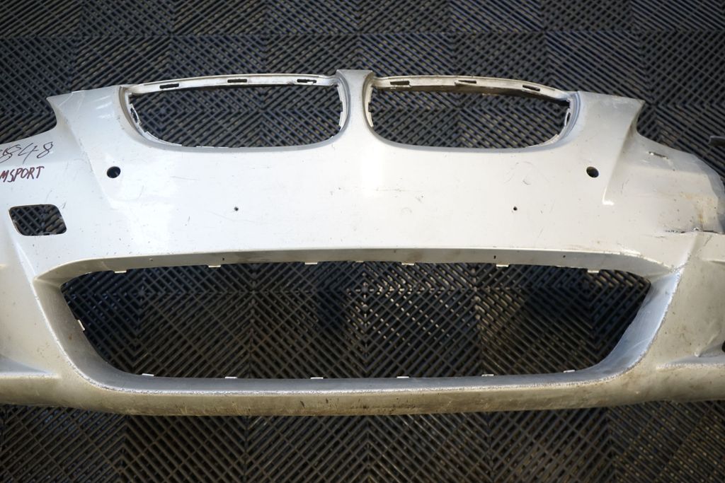 Front bumper (5)