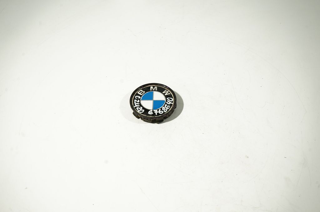 Original wheel cap (2)