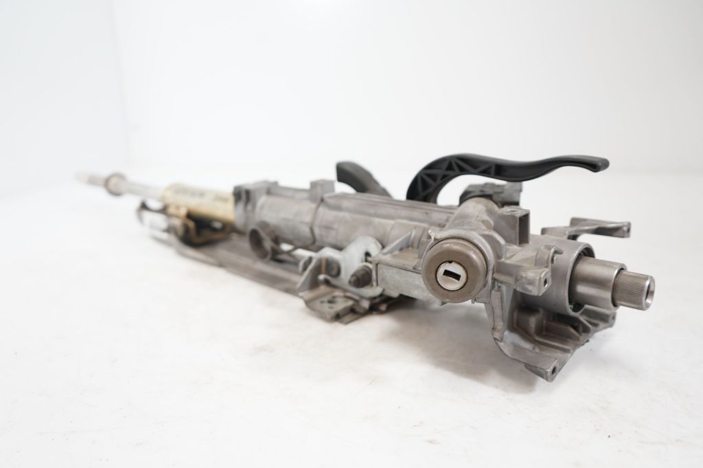 Steering wheel axle (6)