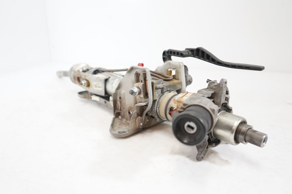 Steering wheel axle (6)