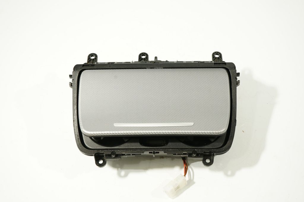 Cup holder front