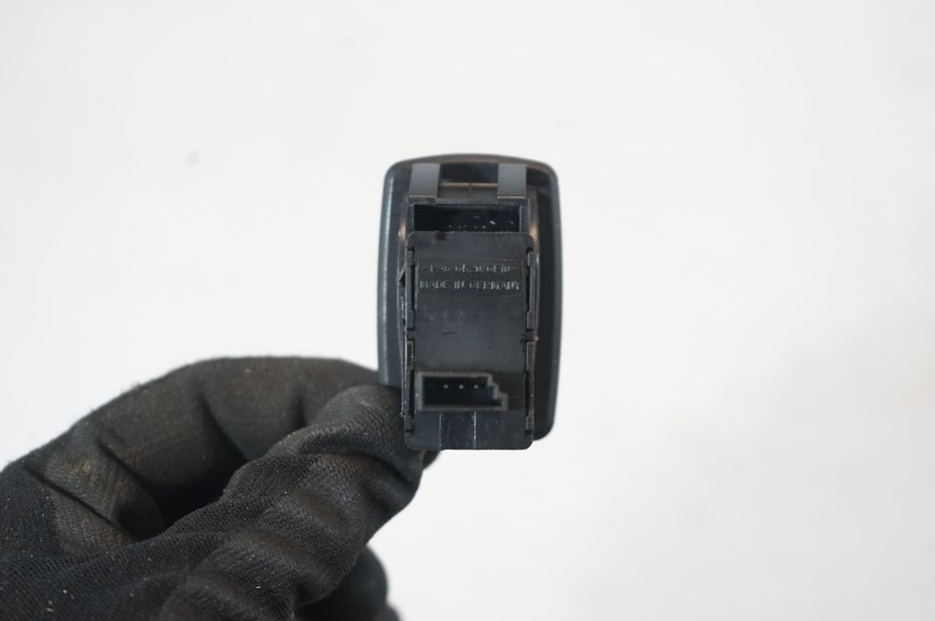 Electric window control switch (6)