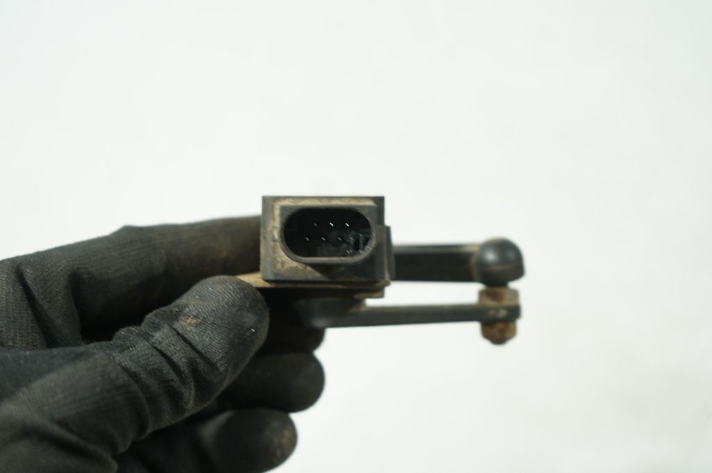 Headlight/headlamp level sensor (6)