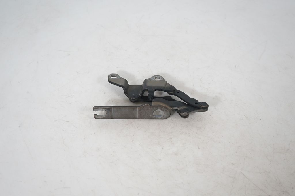 Engine bonnet/hood hinges (5)