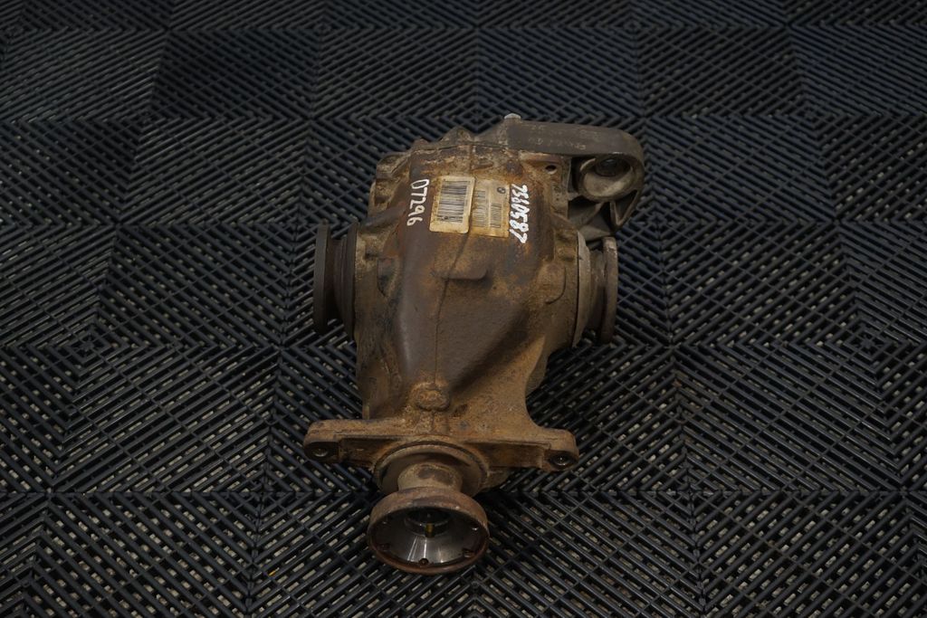 Rear differential (2)