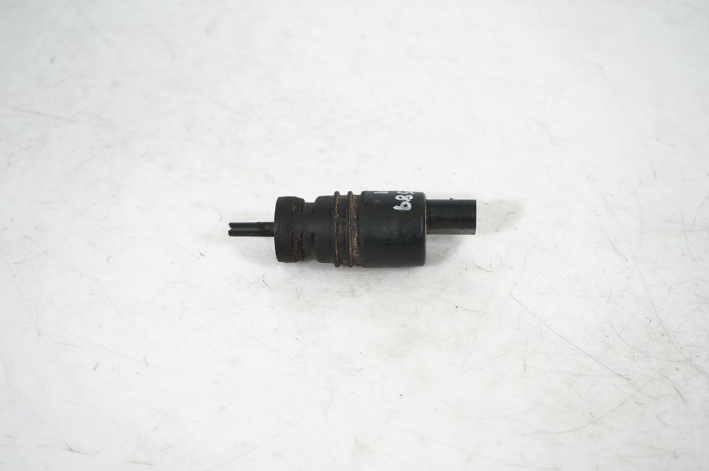 Windscreen/windshield washer pump (5)