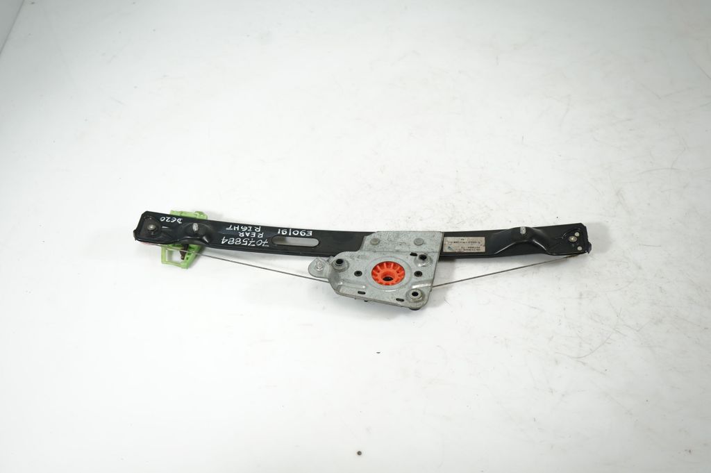 Front door window regulator with motor (3)