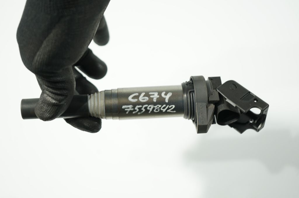 High voltage ignition coil (7)