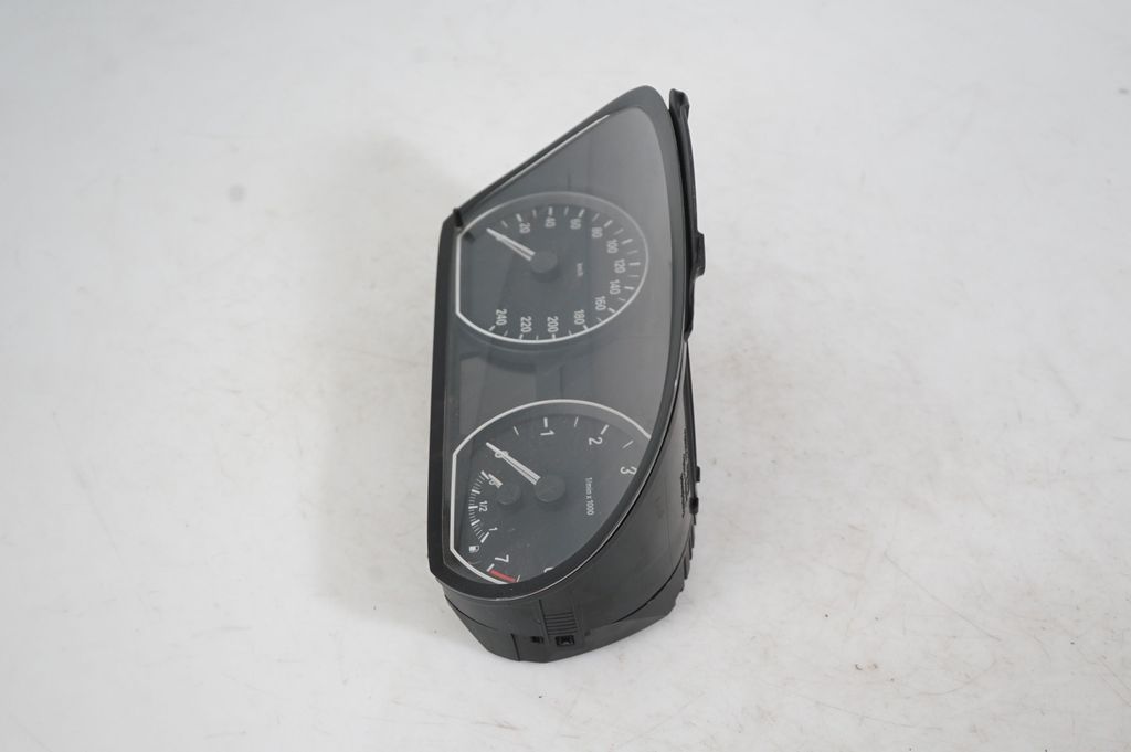 Speedometer (instrument cluster) (2)