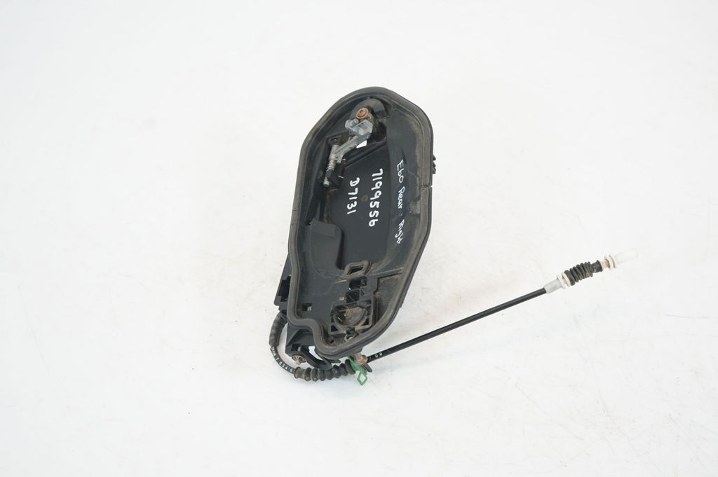 Front door exterior handle (2)