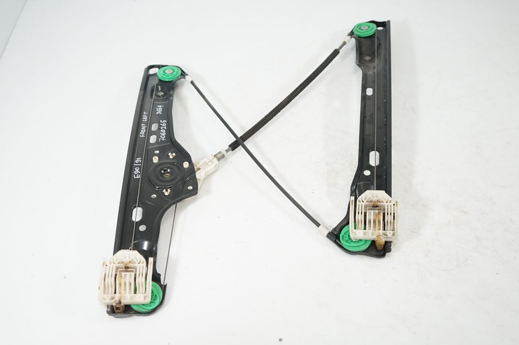Front door window regulator with motor (4)