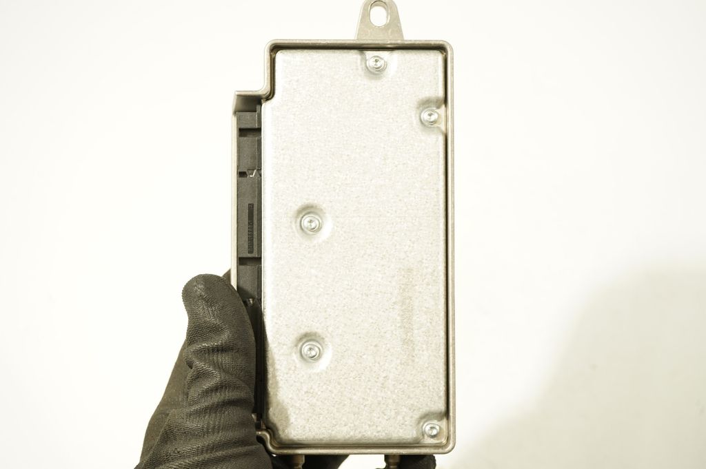Airbag control unit/module (8)