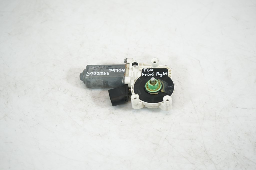 Front door window regulator with motor