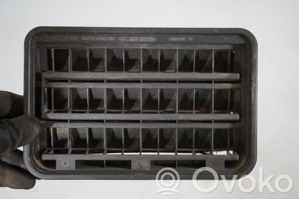 Quarter panel pressure vent (6)