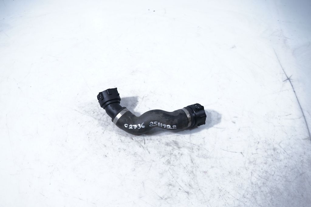 Engine coolant pipe/hose (5)