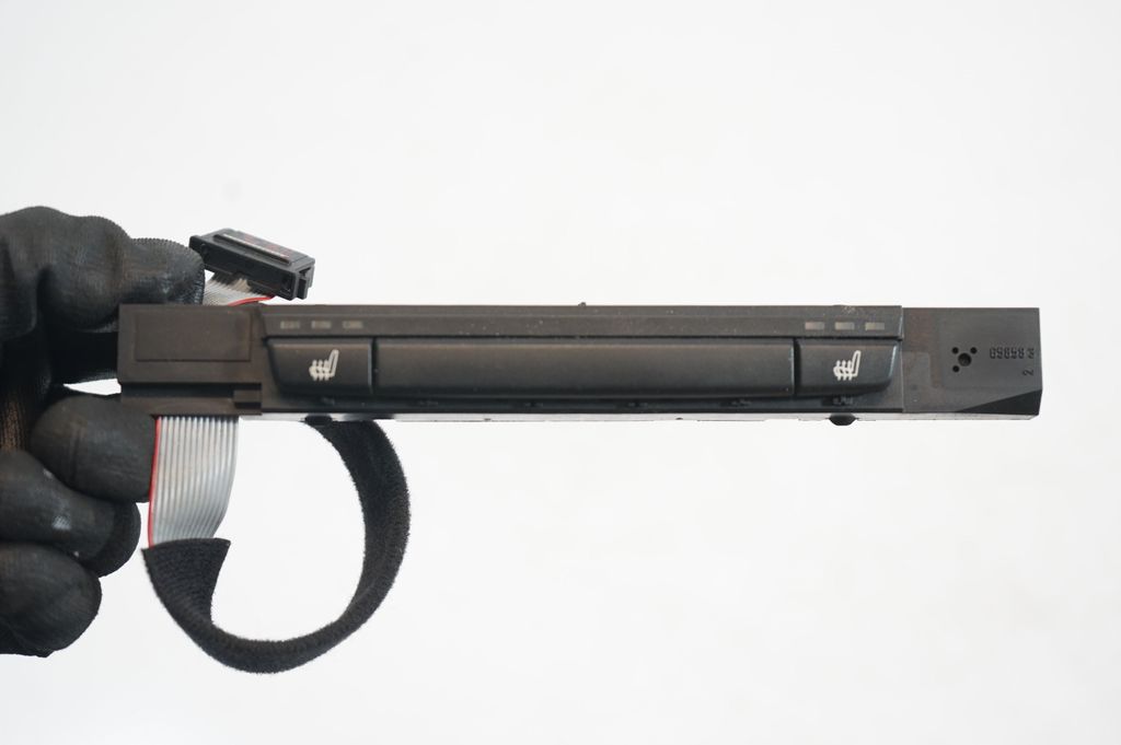 Seat heating switch (6)