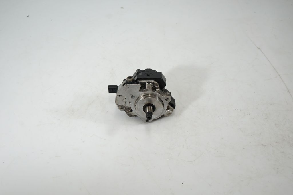 Fuel injection high pressure pump