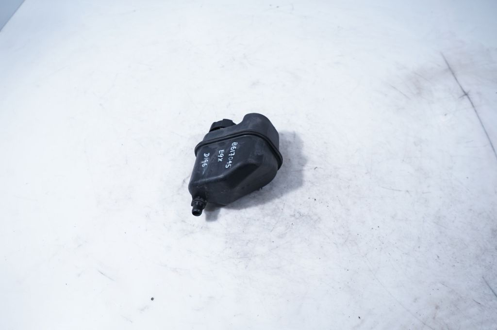 Coolant expansion tank/reservoir