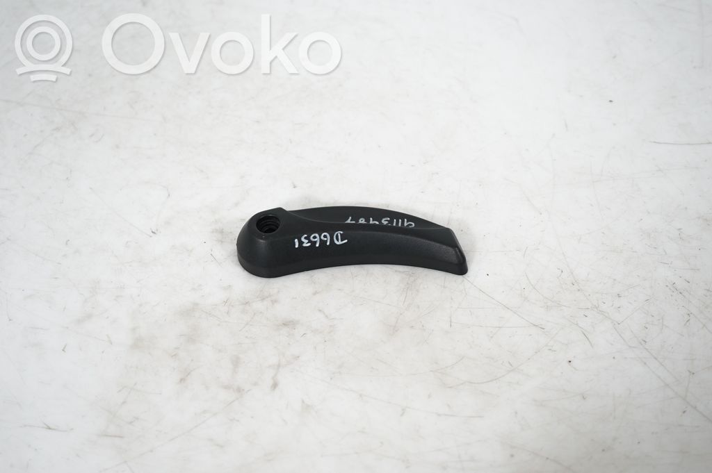 Engine bonnet (hood) release handle (3)