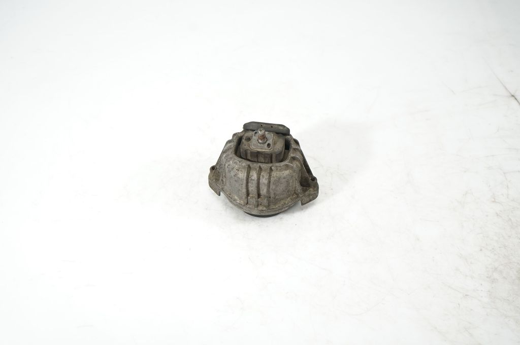 Engine mount bracket (2)