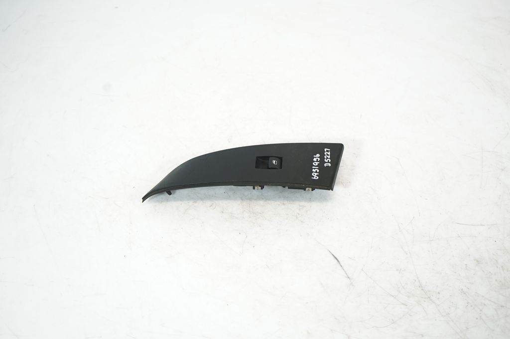 Electric window control switch (4)